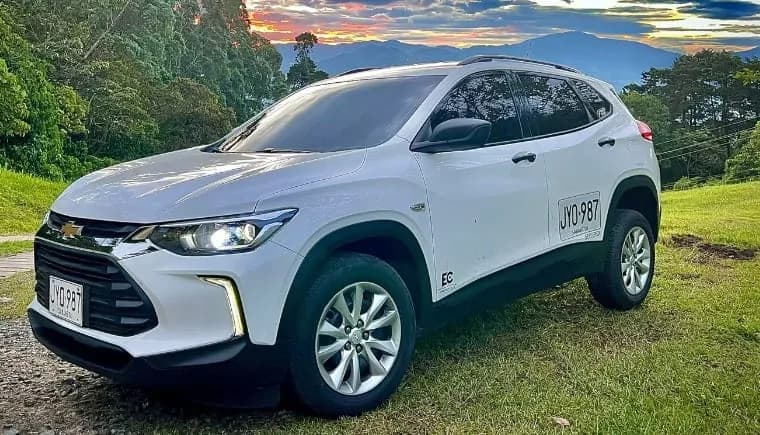 Camioneta SUV — foto 1