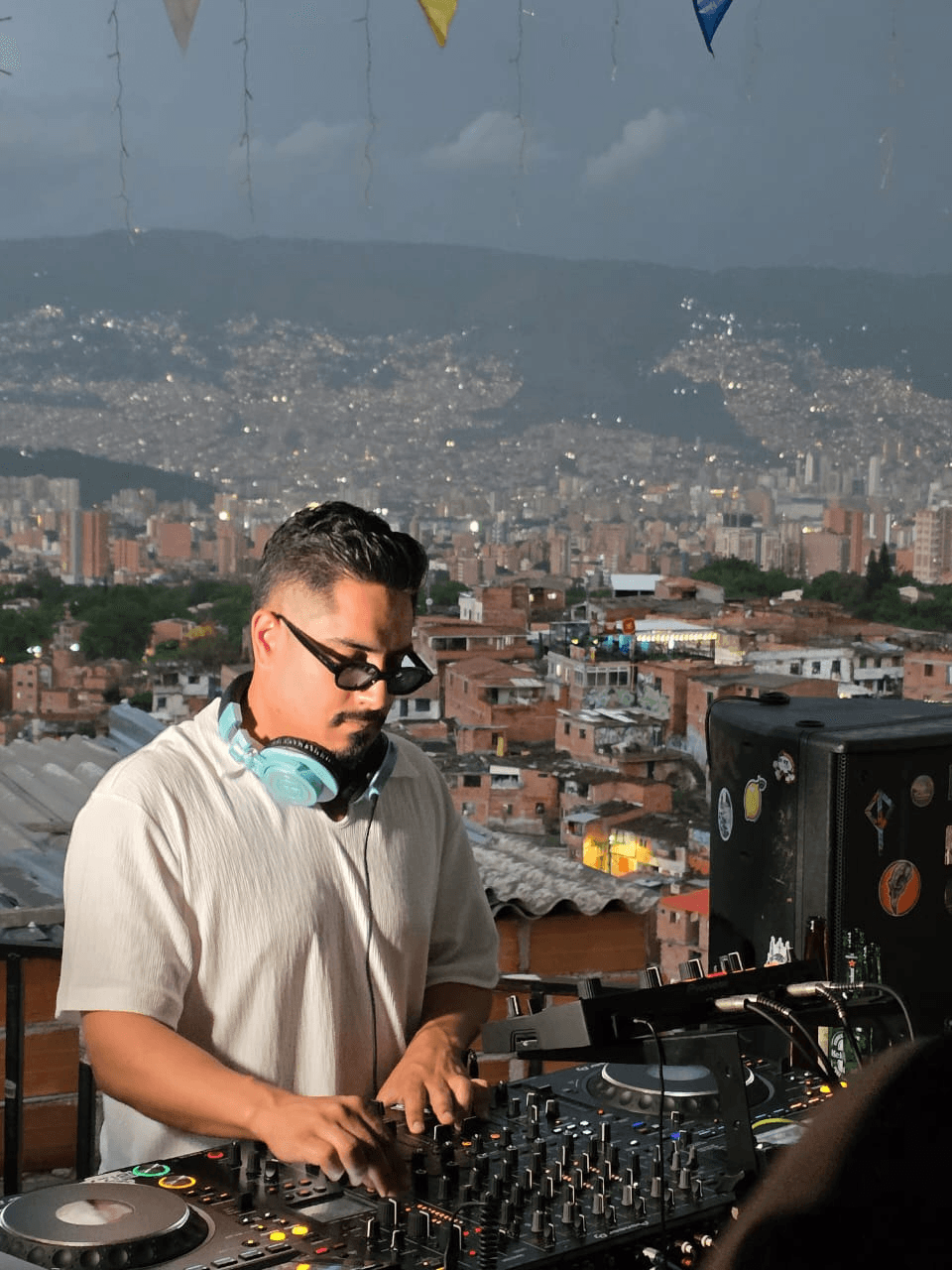 Sunset Brewery Party Comuna 13