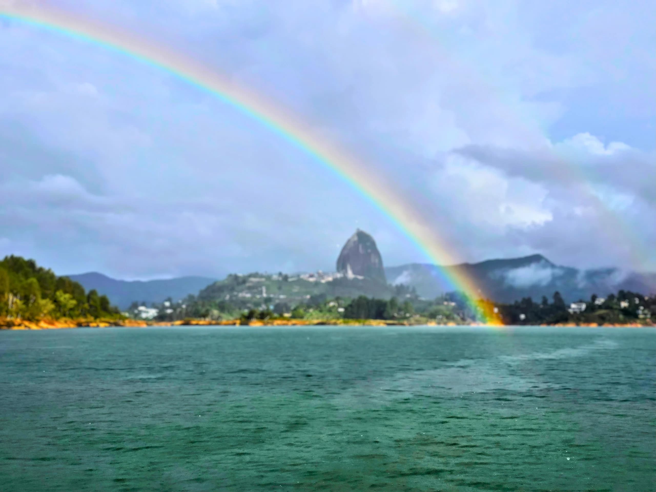 Guatapé: Water and Art Among Mountains
