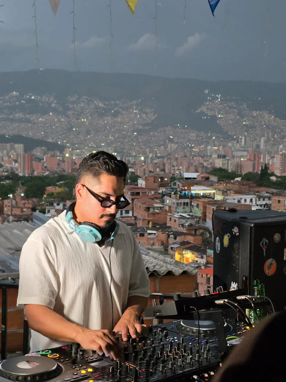 Sunset Brewery Party Comuna 13